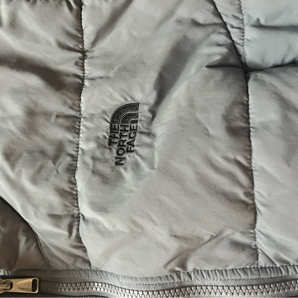 Grey Light Weight North Face Jacket - Picture 2 of 5